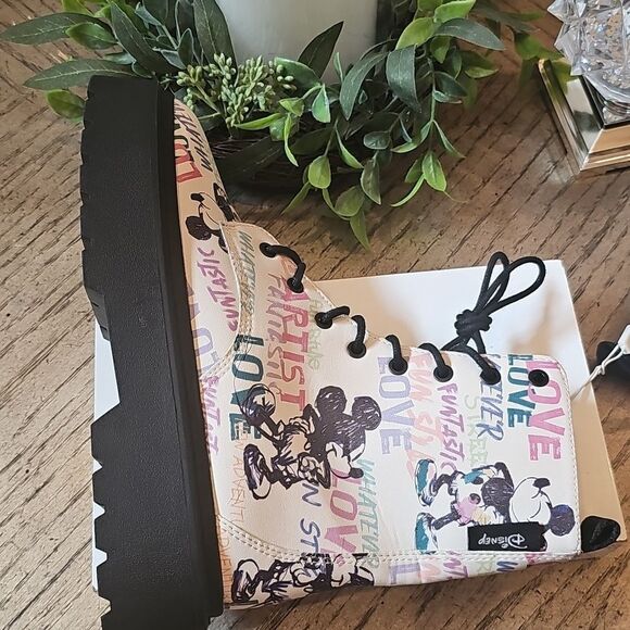 Disney Mickey Mouse 100th Anniversary Boots Size 7 NWT Zara - Picture 5 of 12